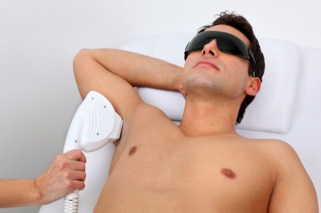 everything-about-laser-hair-treatments-for-men