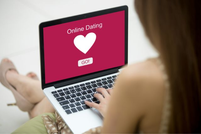 how-to-avoid-getting-scammed-on-dating-sites