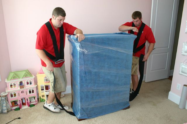 how-to-pack-a-mattress-when-moving-from-toronto-to-los-angeles