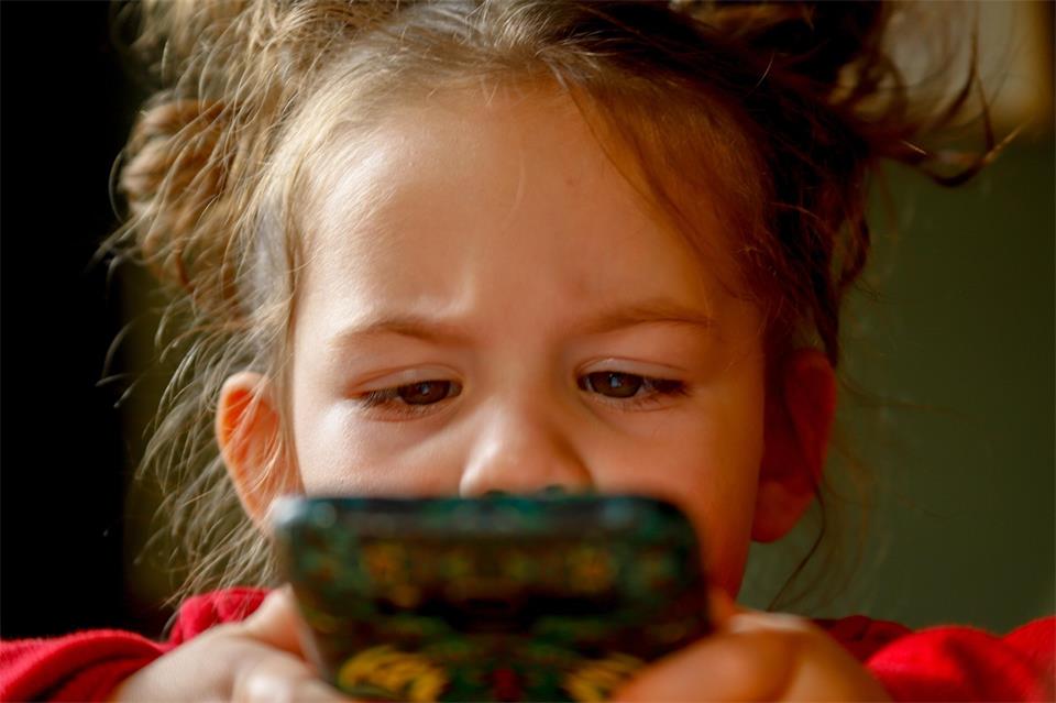Helping Your Children Thrive Should You Limit Their Screen Time