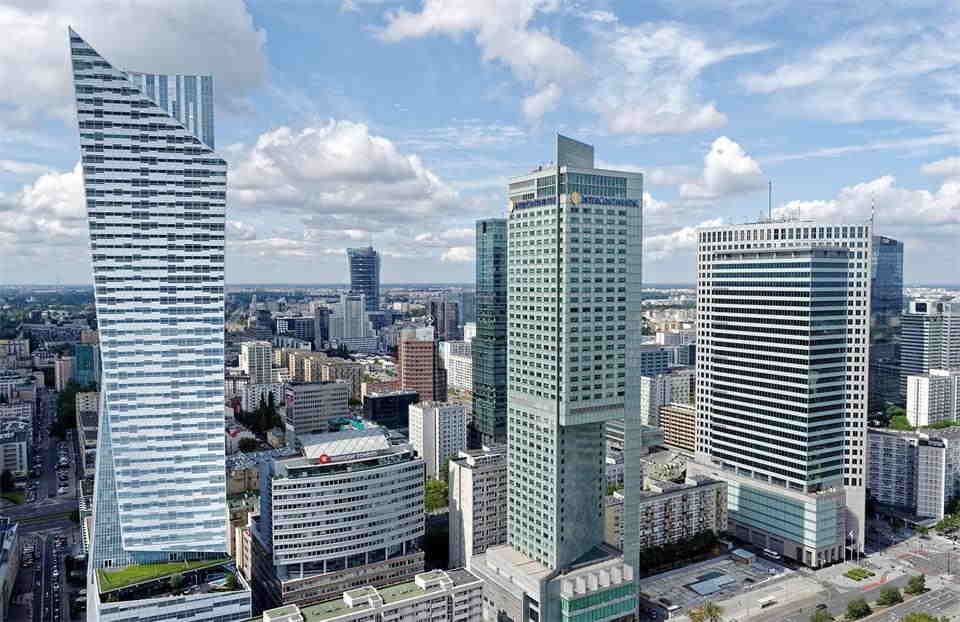 Why Upgrading Commercial Building Infrastructure Is Key to Attracting Premium Tenants
